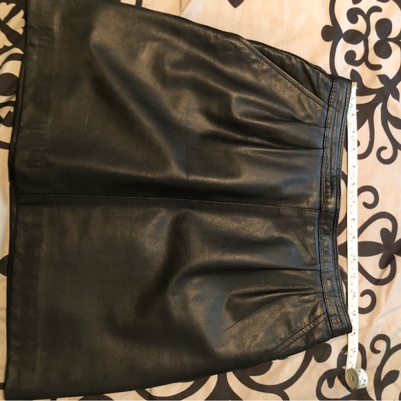 Leather mini skirt - Picture 3 of 12